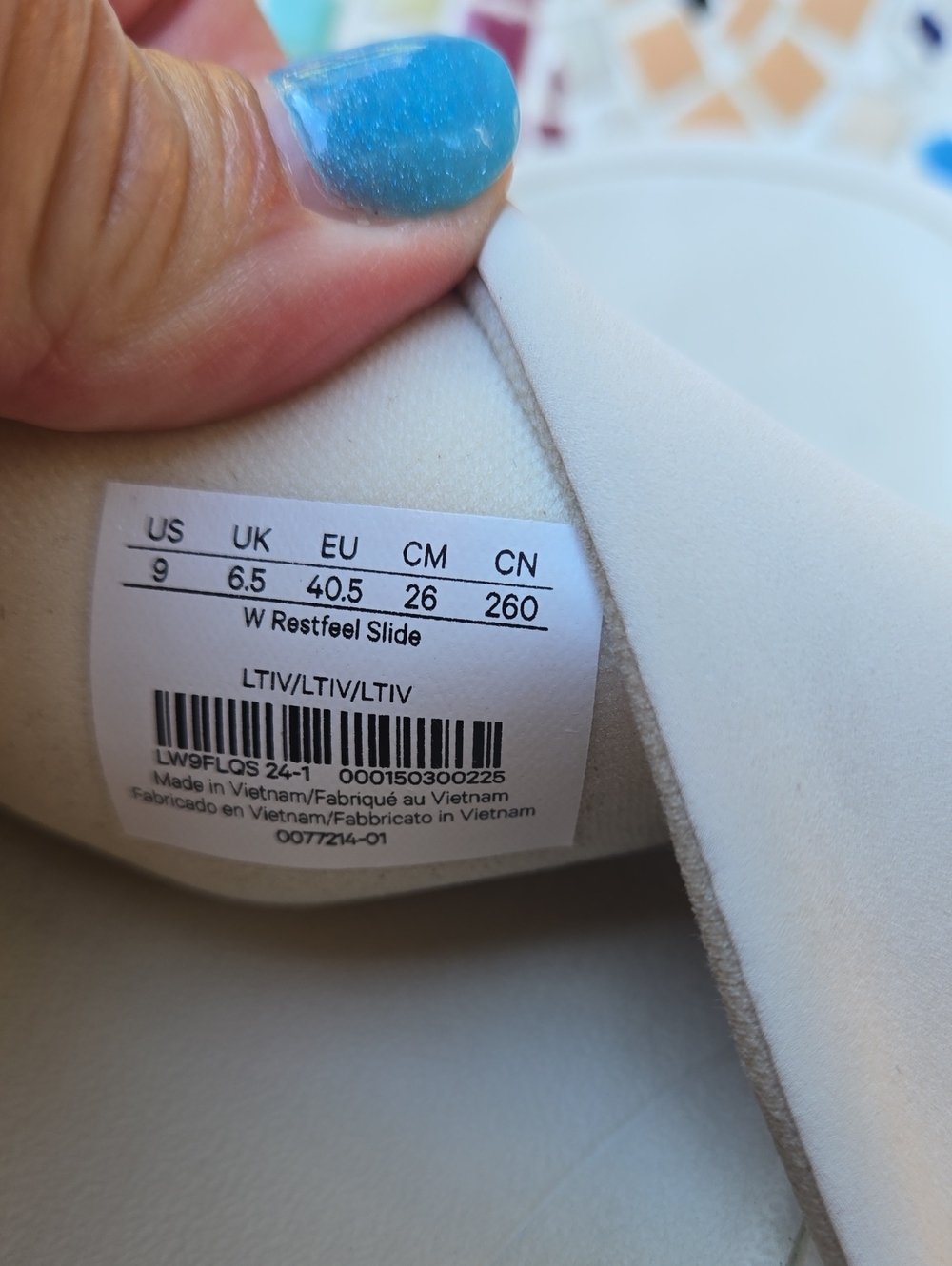 LuLuLemon Women's Restfeel Slide - Picture 4 of 9